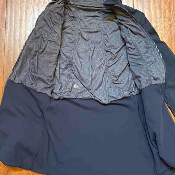 Lululemon Reversible Jacket - Picture 8 of 11